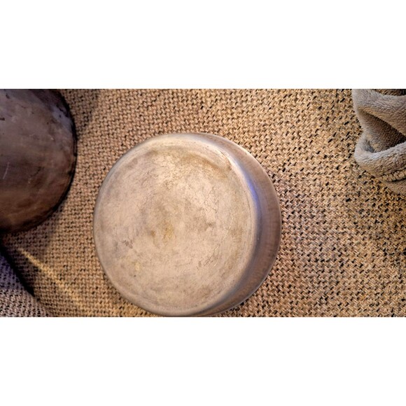 VTG Primitive‎ Metal Camping Pots/ Lids Handle Round Rustic Camping (3) pots - Picture 3 of 10